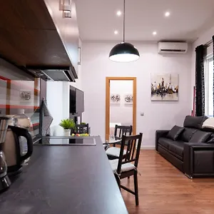 https://apartamentos-mezquitilla.1costadelsol.com
